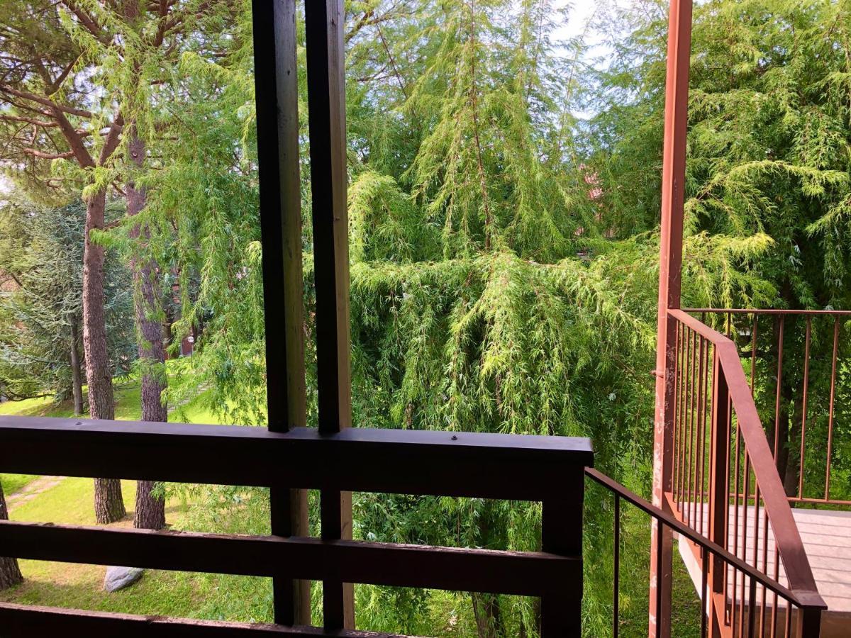 Green Apartment Albavilla Εξωτερικό φωτογραφία