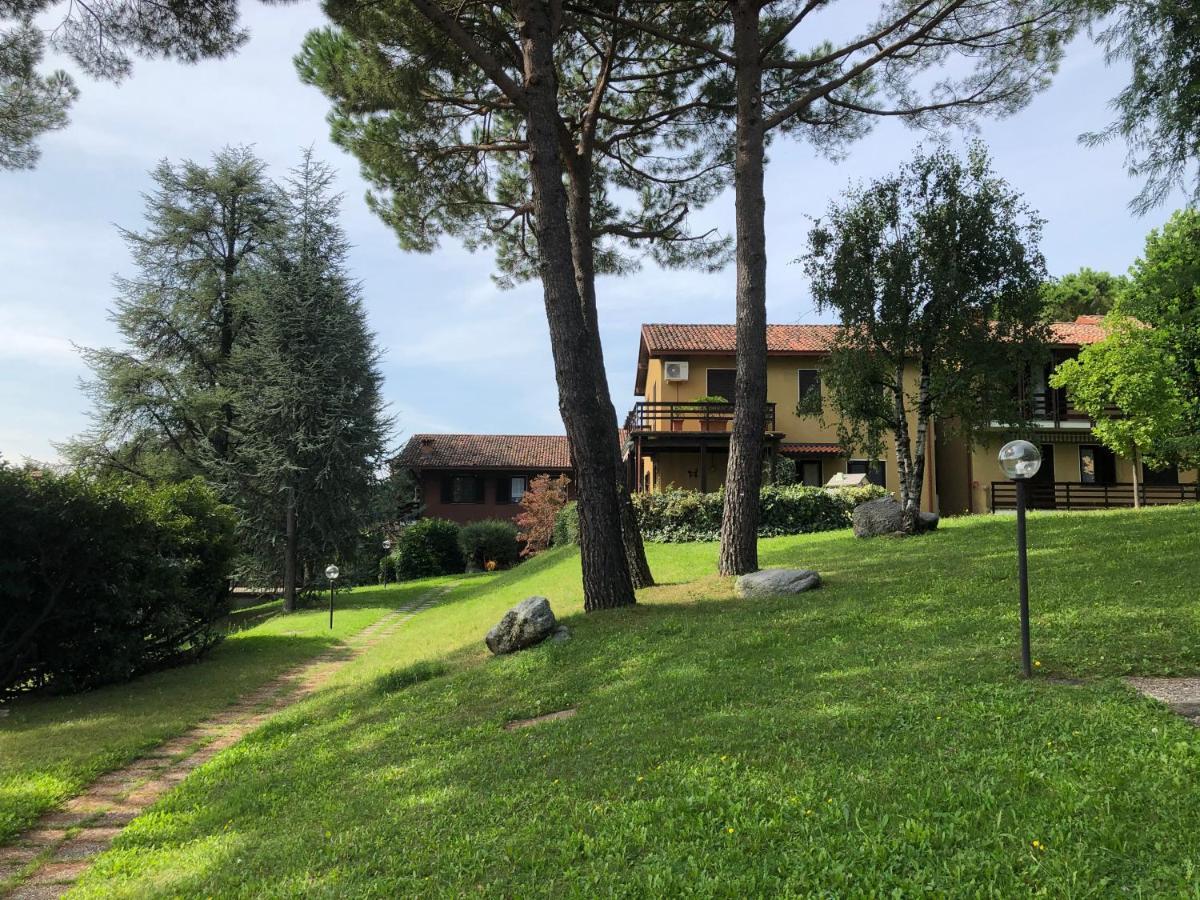 Green Apartment Albavilla Εξωτερικό φωτογραφία